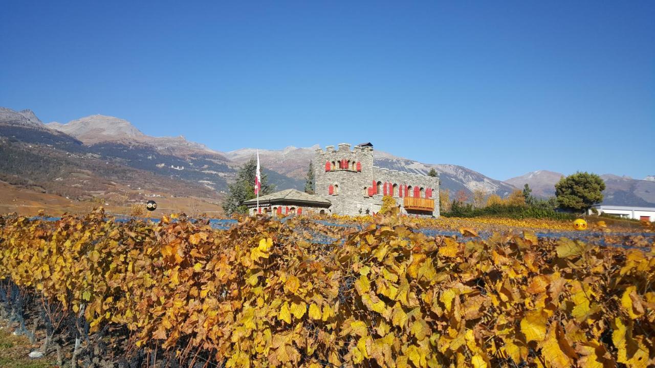 Bed and Breakfast Castel De Daval Sierre Zewnętrze zdjęcie